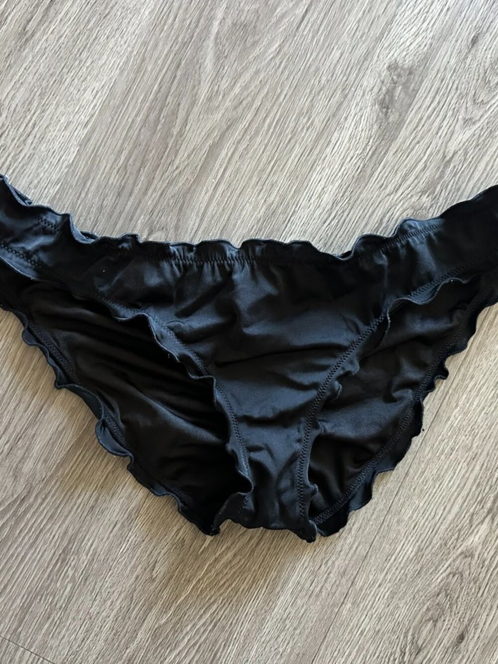 Victoria's Secret Low Rise Ruffled Swimsuit Bikini Bottoms - Black - Medium